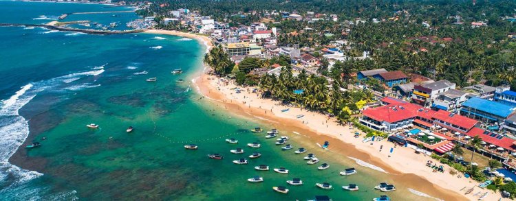 Hikkaduwa Beach - Sri Lanka’s Surf and Sun Paradise