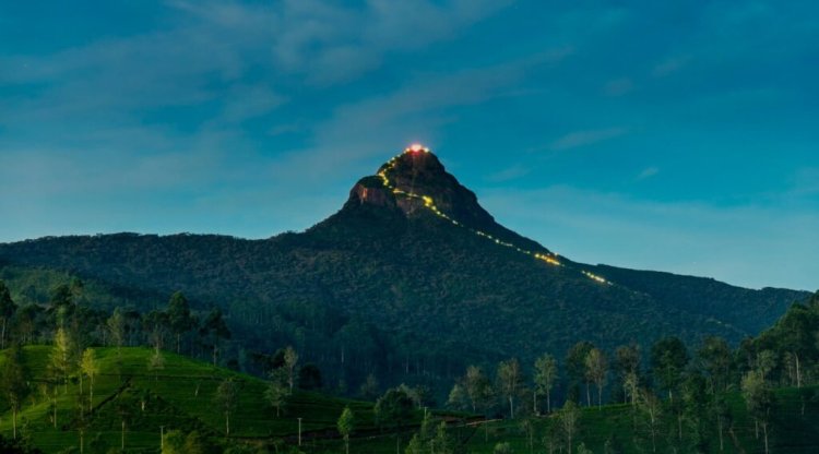 Sri Pada (Adam's Peak): A Journey to the Sacred Footprint