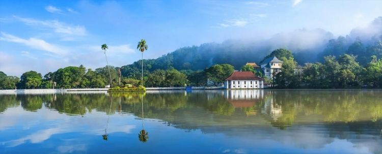 Kandy: Sri Lanka’s Cultural Heart in the Hill Country